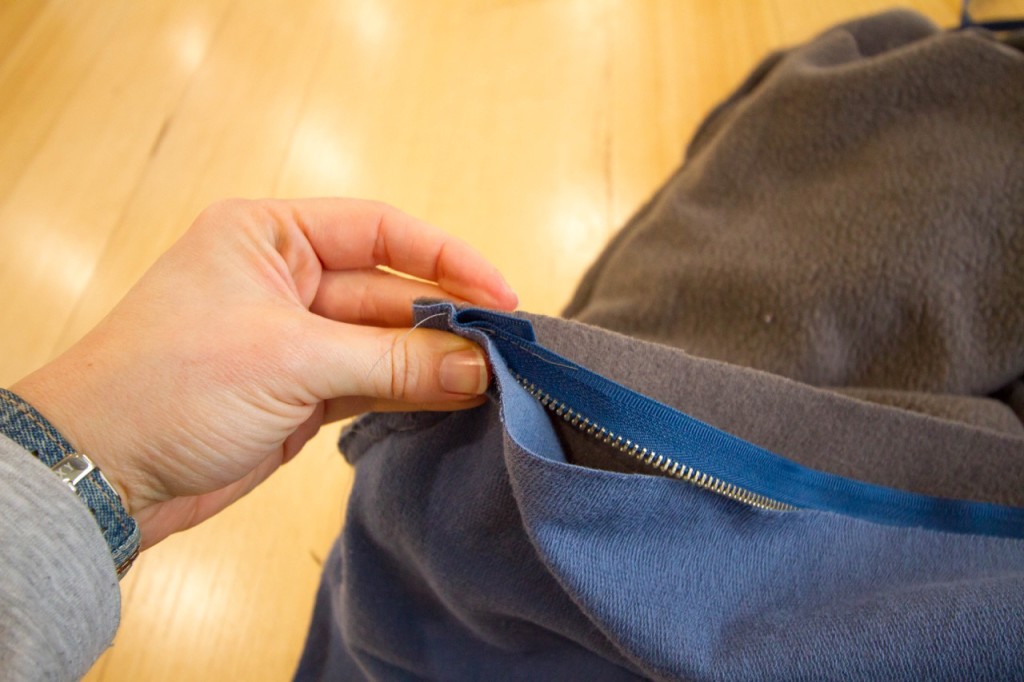 Hero Vest concealed zipper tutorial